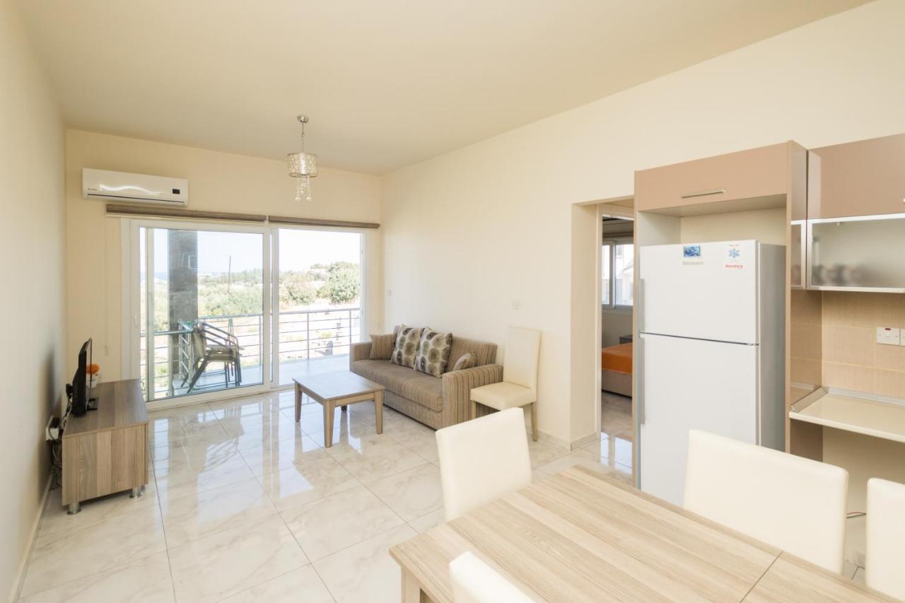 Spacious Two-Bedroom Apartment In Amazing Residence Escape Homes Kyrenia  Esterno foto