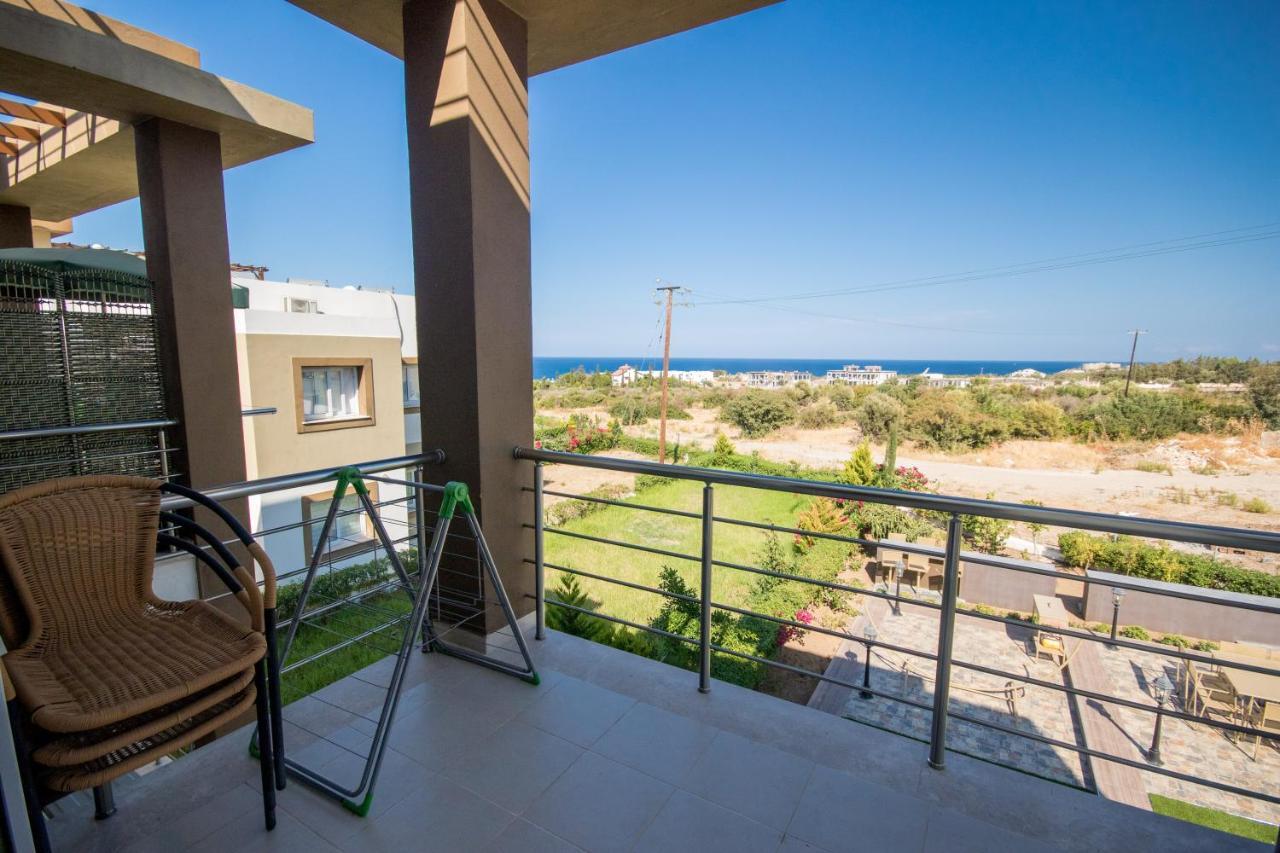 Spacious Two-Bedroom Apartment In Amazing Residence Escape Homes Kyrenia  Esterno foto